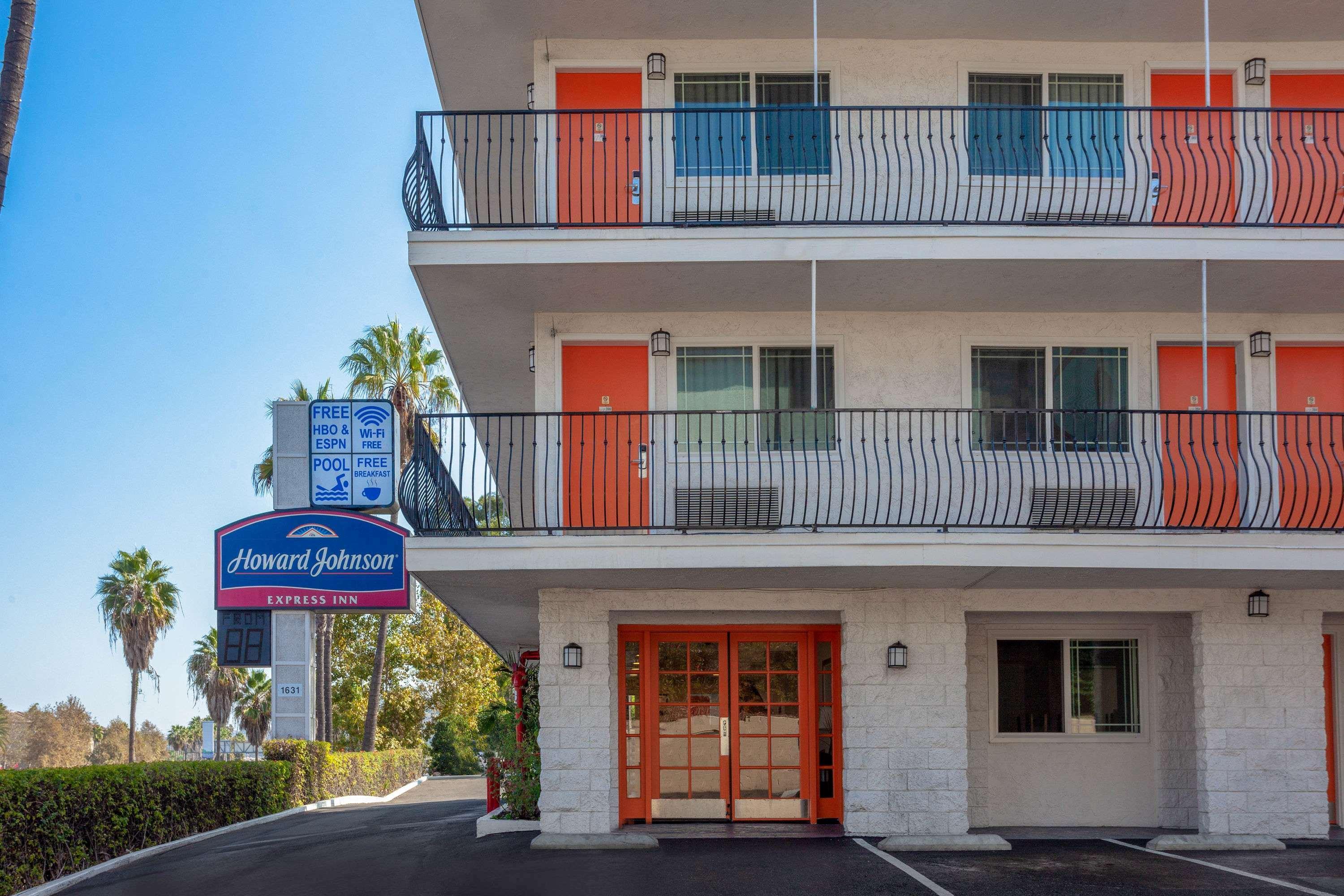 Howard Johnson By Wyndham Circle 3*